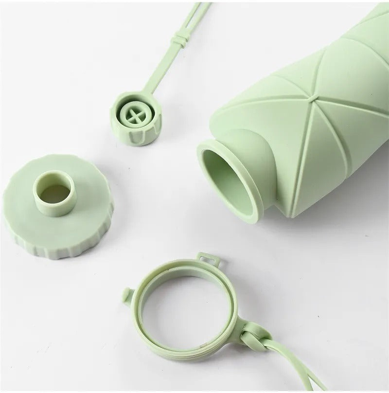 Foldable Silicone Water Bottle – Leakproof, Reusable & Travel Friendly
